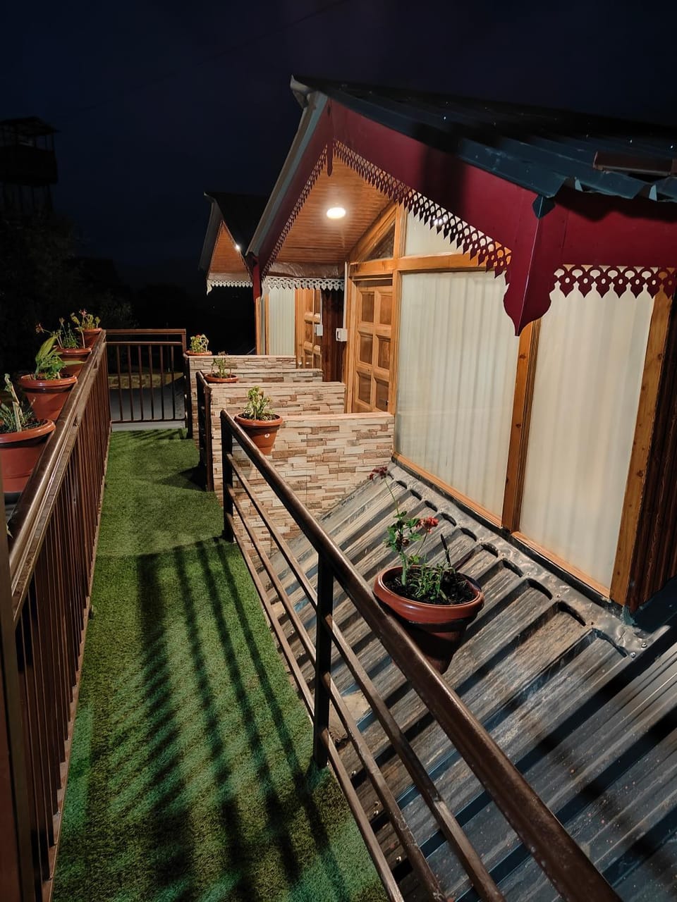 Deodar Homestay Dakbangla-kufri House in Himachal Pradesh