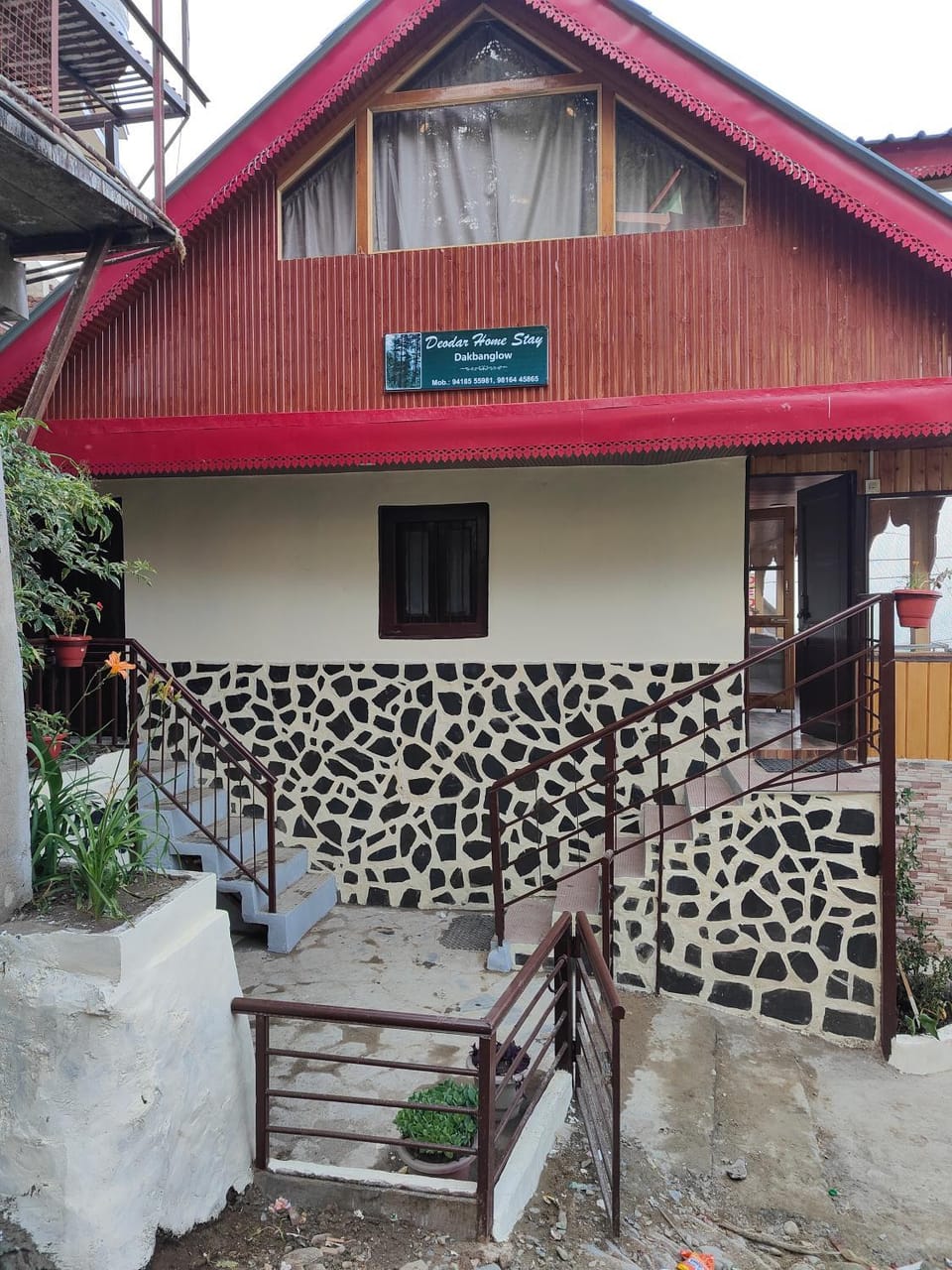Deodar Homestay Dakbangla-kufri House in Himachal Pradesh