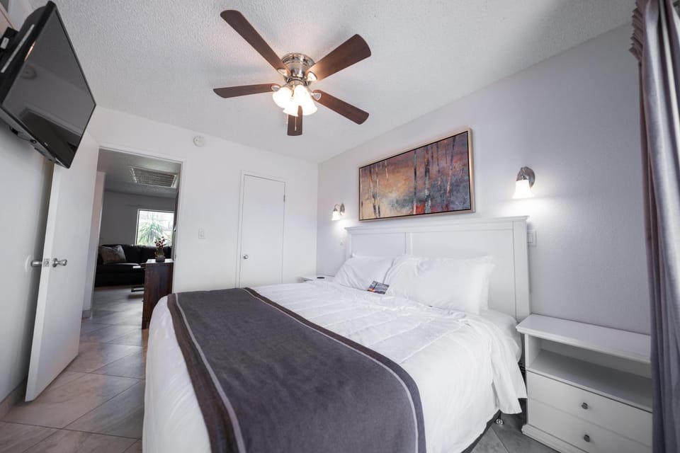 229-Fully Furnished 1BR Suite-Prime Location Apartment in Tempe