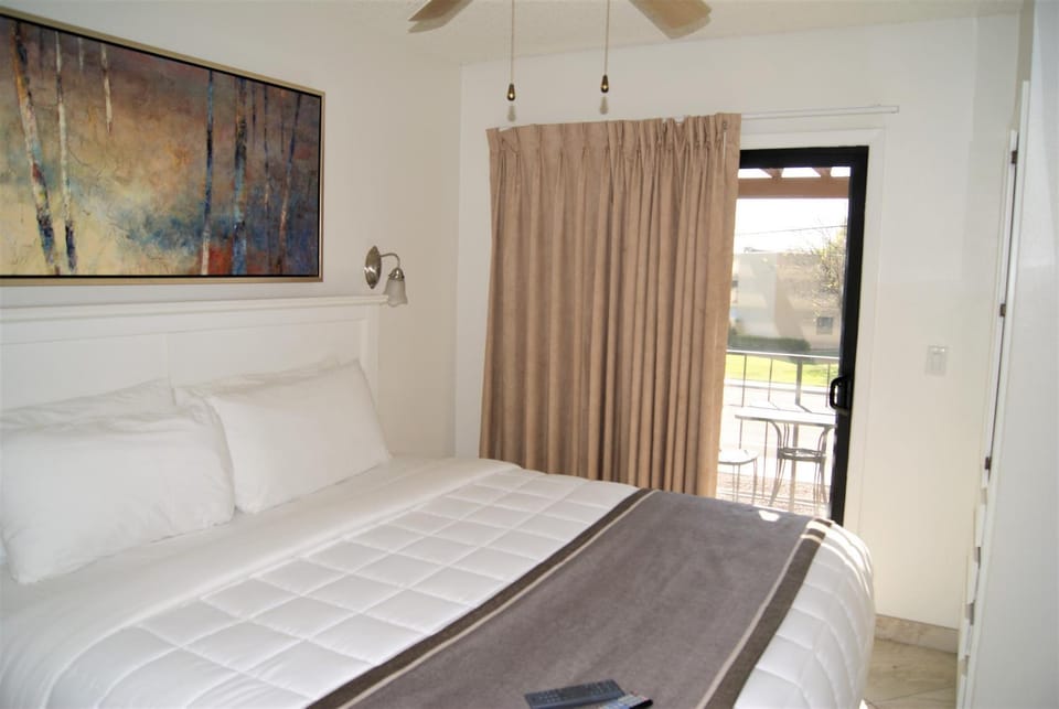 143 Fully Furnished 1BR Suite-Pet Friendly Apartment in Tempe