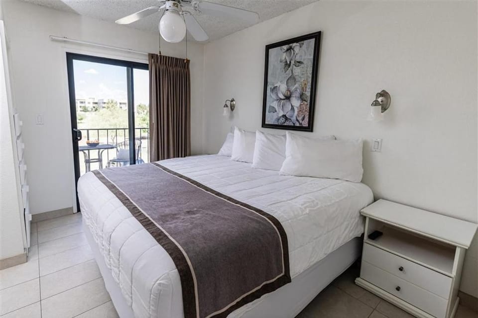 236 Fully Furnished 1BR Suite-Outdoor Pool Apartment in Tempe