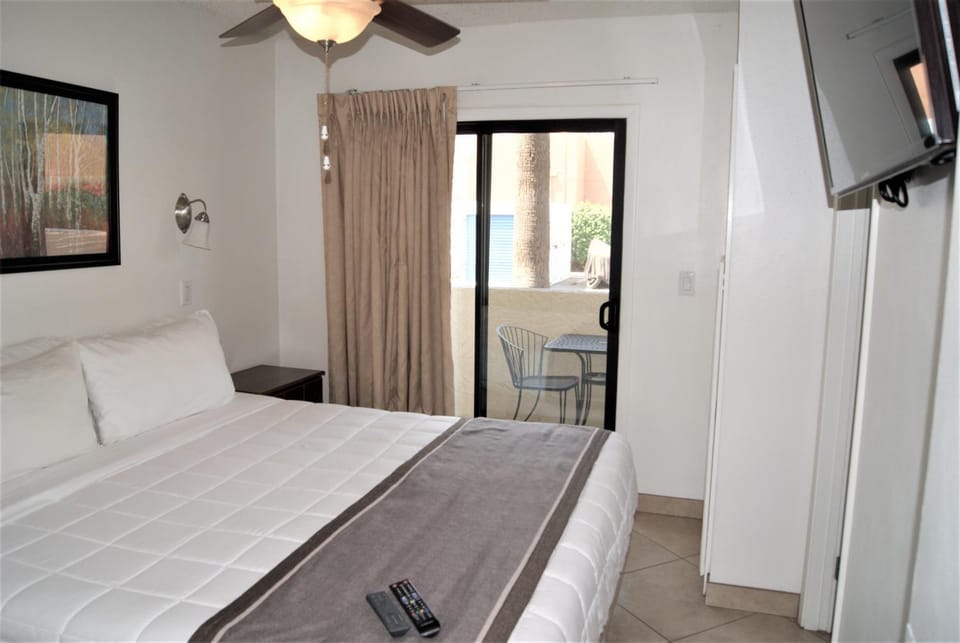 124 Fully Furnished 1BR Suite-Prime Location Apartment in Tempe
