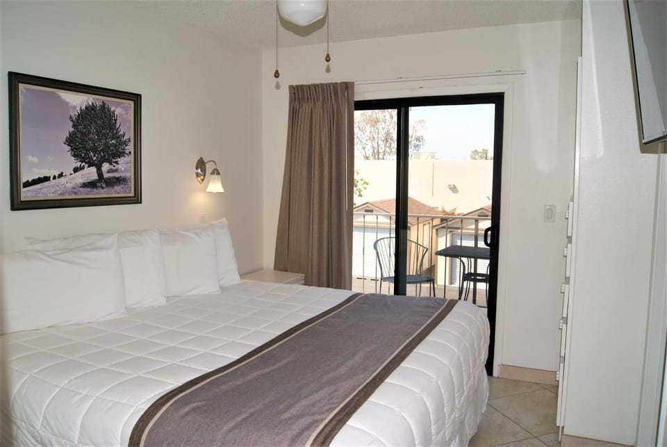 247-Fully Furnished 1BR Suite-Pet Friendly Apartment in Tempe