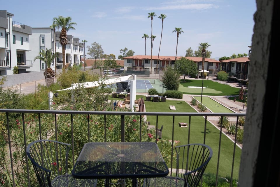 225 Fully Furnished, WiFi Included Apartment in Tempe