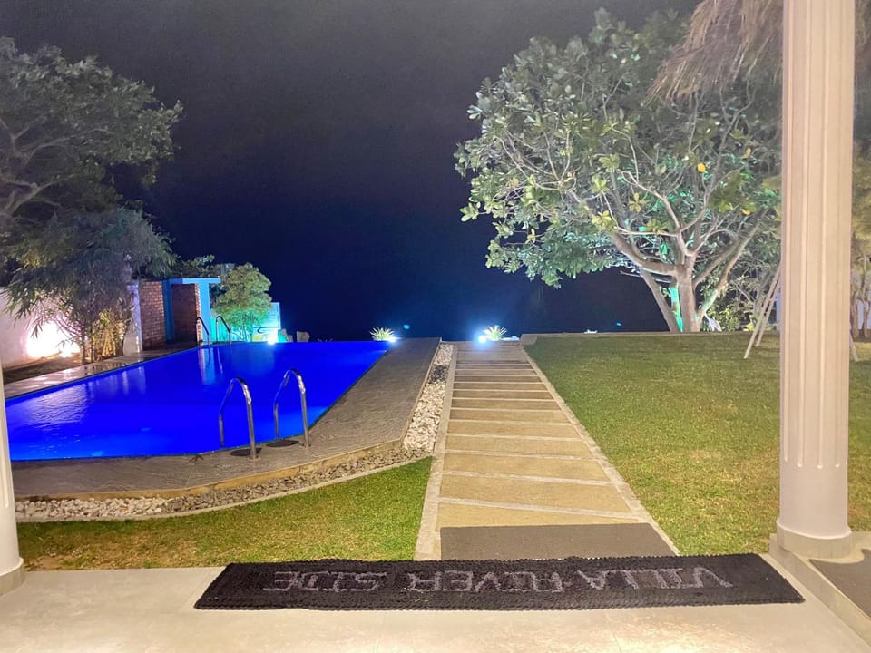 Villa Riverside Bed and Breakfast in Western Province