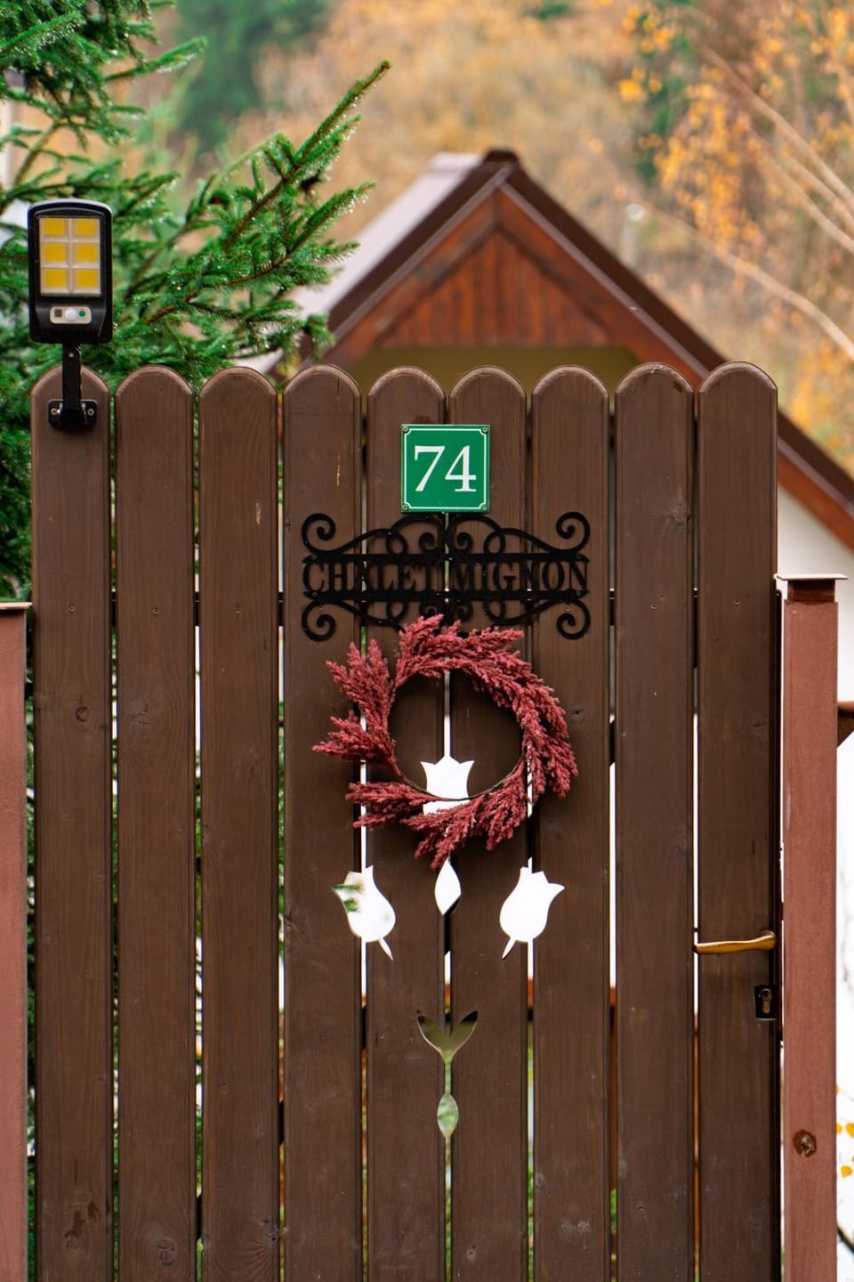 Facade/entrance