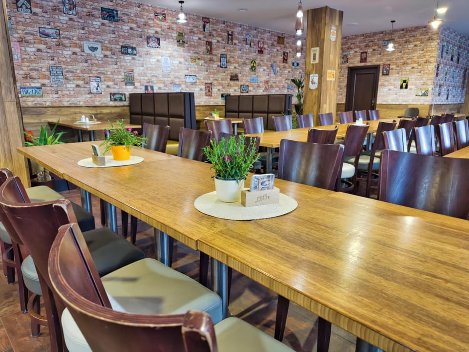 Restaurant/places to eat, Breakfast