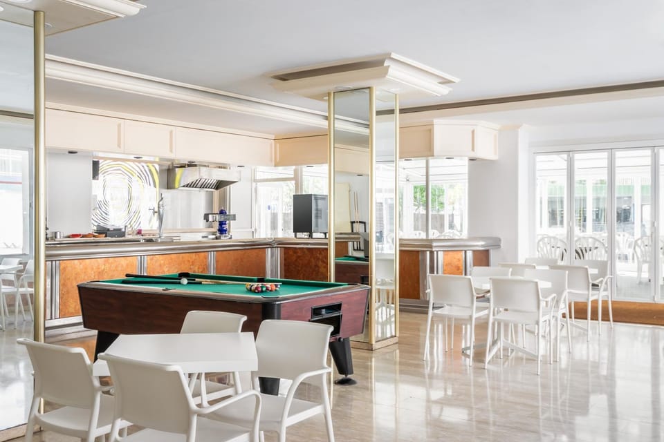 Lounge or bar