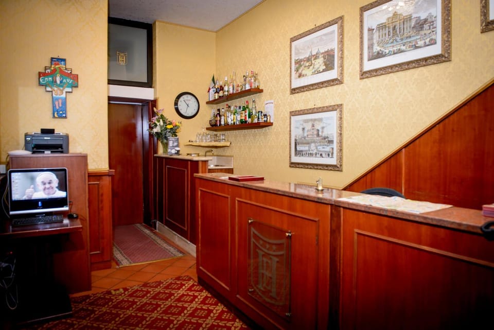 Communal lounge/ TV room, Lobby or reception, Area and facilities