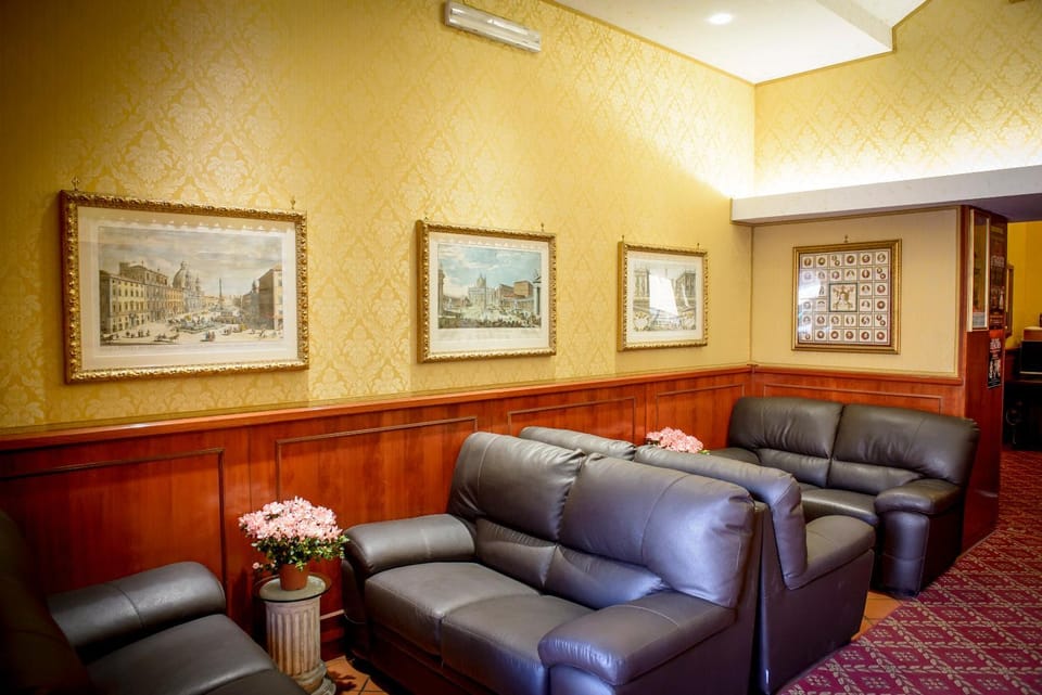 Lobby or reception, Decorative detail
