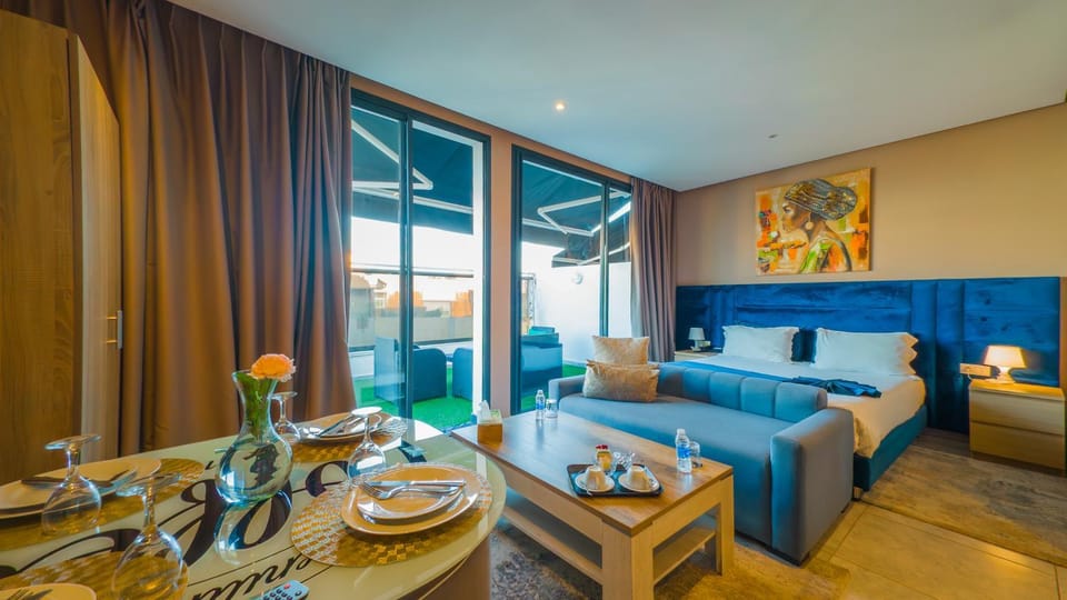 Living room, Bedroom