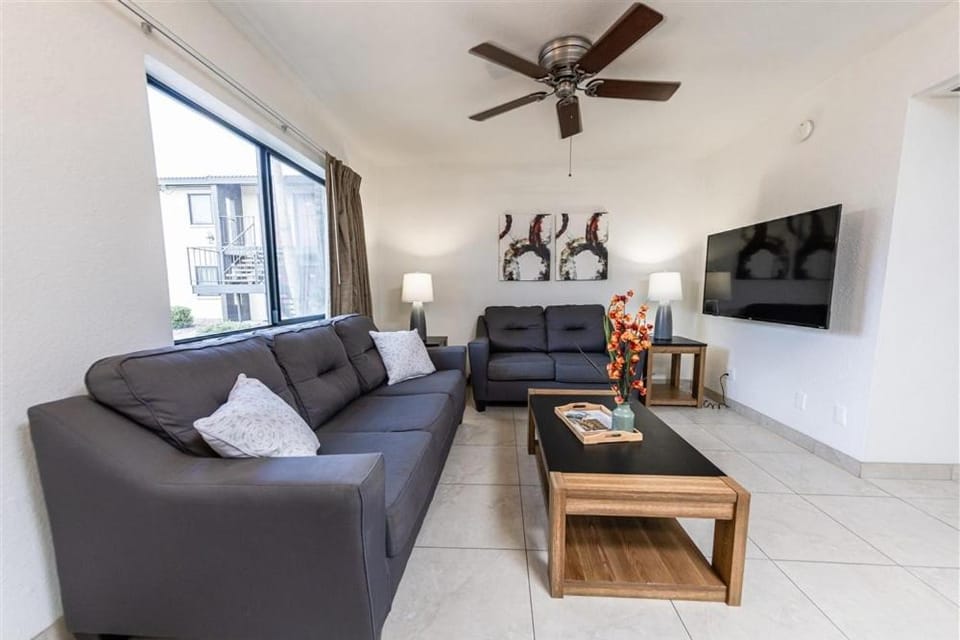 206 Fully Furnished 1BR Suite-Prime Location Apartment in Tempe