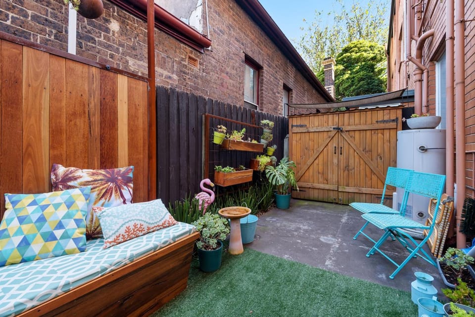 Snug St Kilda Apartment with Private Courtyard Apartment in Saint Kilda