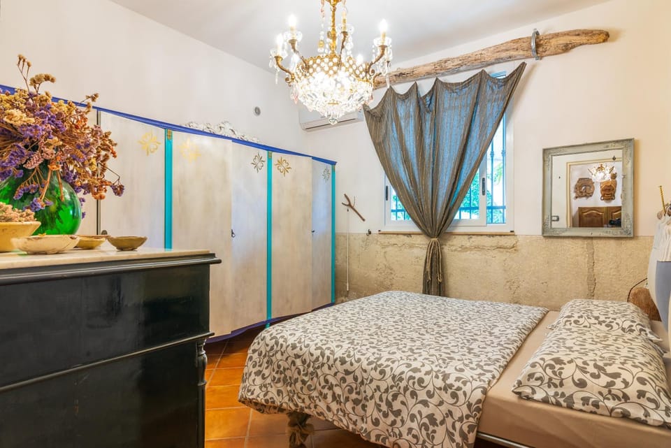 Living room, Bedroom