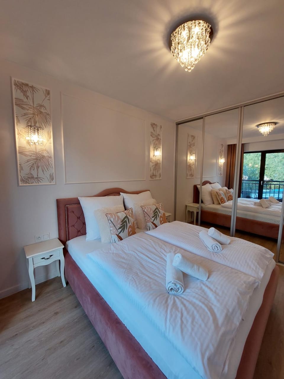 Bed, Balcony/Terrace, Photo of the whole room, Bedroom, furniture, internet, towels, wardrobe, dryer