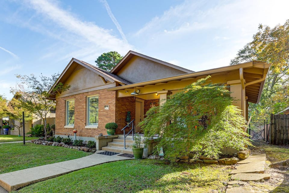 Pet-Friendly Home w/ Fenced Yard in Texarkana House in Texarkana