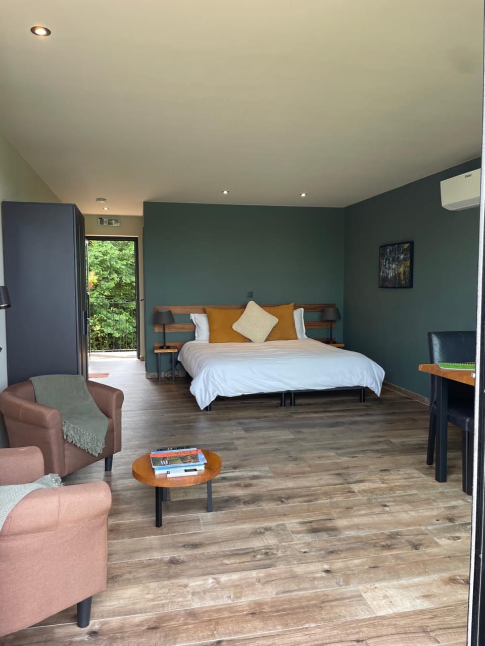 Bed, View (from property/room), Bedroom