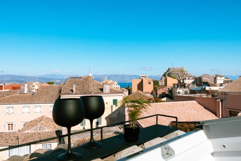 Balcony/Terrace, City view, Street view
