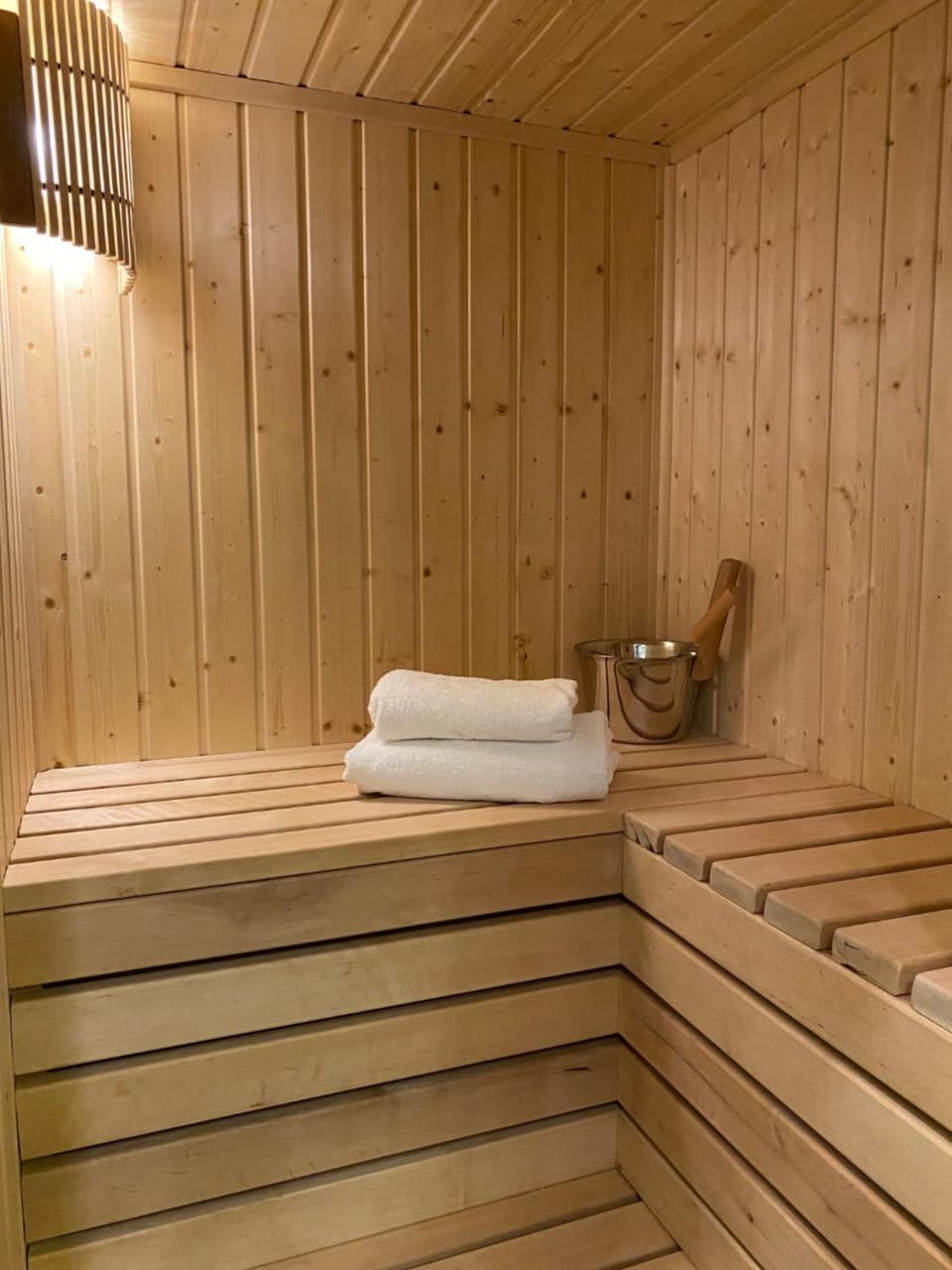 Family & Business Sauna Apartments No15 Leśny nad Zalewem Cedzyna Unikat - 3 Bedroom with Private Sauna, Bath with Hydromassage, Terrace, Garage, Catering Options Apartment in Poland