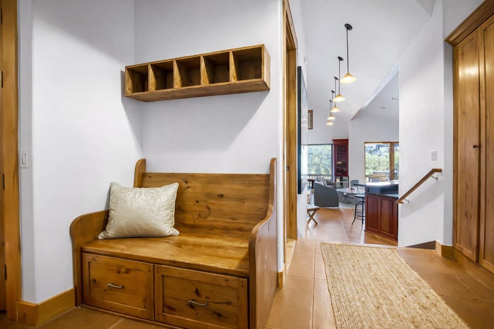 502 Woodside Gold Coast! home House in Park City