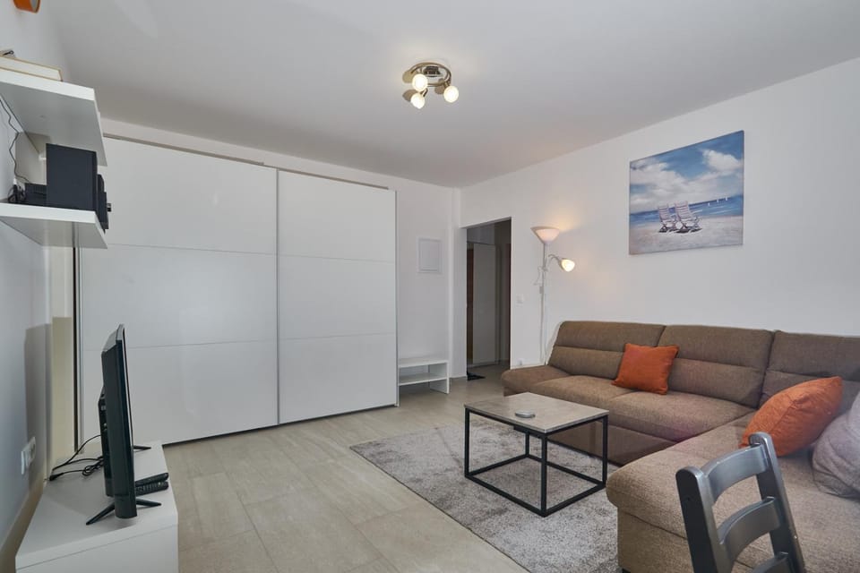 TV and multimedia, Seating area
