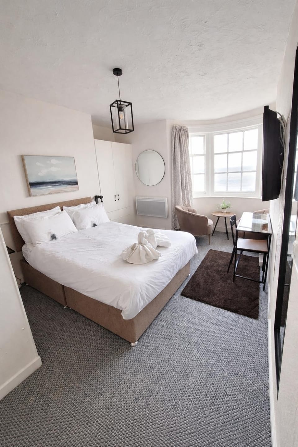 Sea View flat 4 fast WIFI & FREE parking Apartment in Scarborough