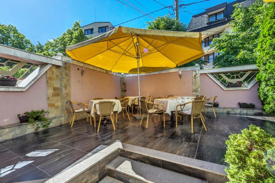 Property building, Garden