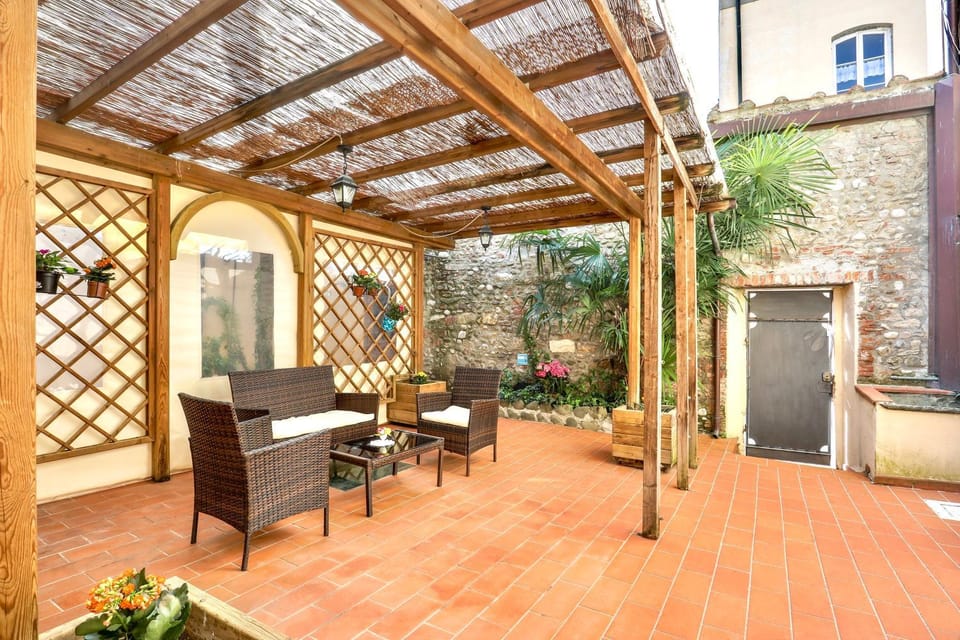 Patio, Day, Garden, View (from property/room), Balcony/Terrace, Garden view