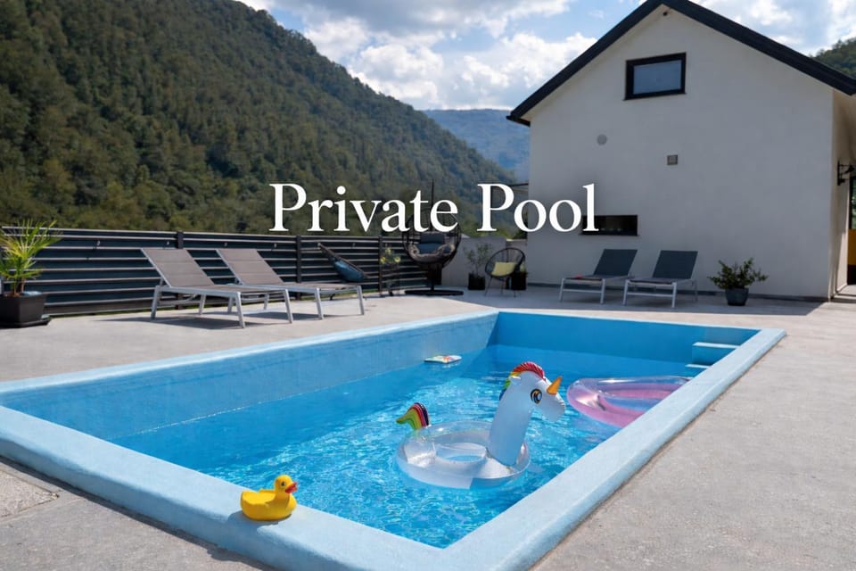 Natural landscape, Mountain view, Swimming pool, sunbed