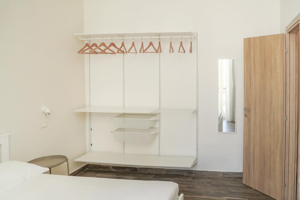 Bedroom, wardrobe