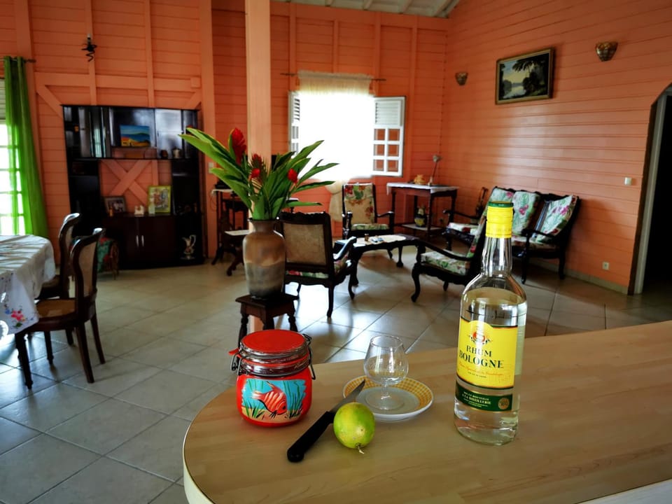 Villa havre de paix à Terre de Bas, LES SAINTES House in Leeward Islands
