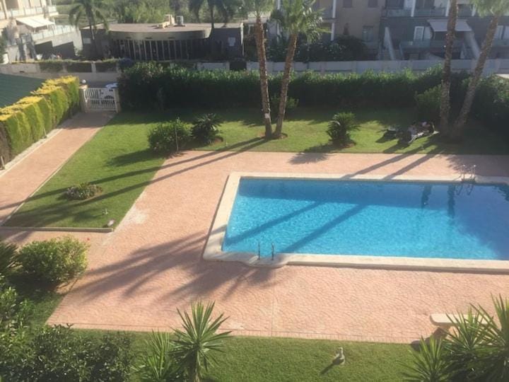 Swimming pool