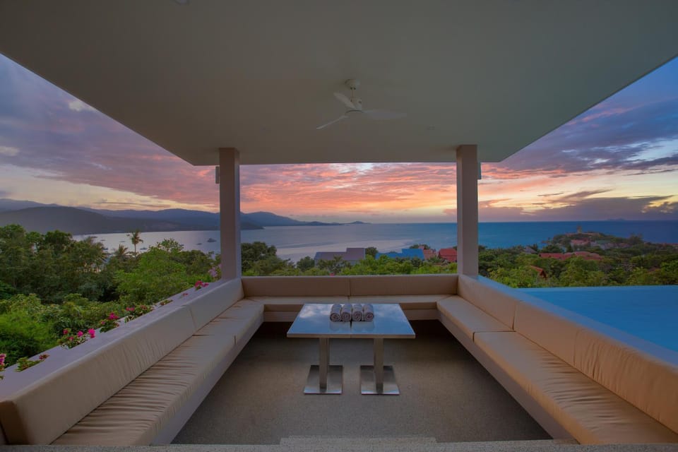 Balcony/Terrace, Mountain view, Sunset