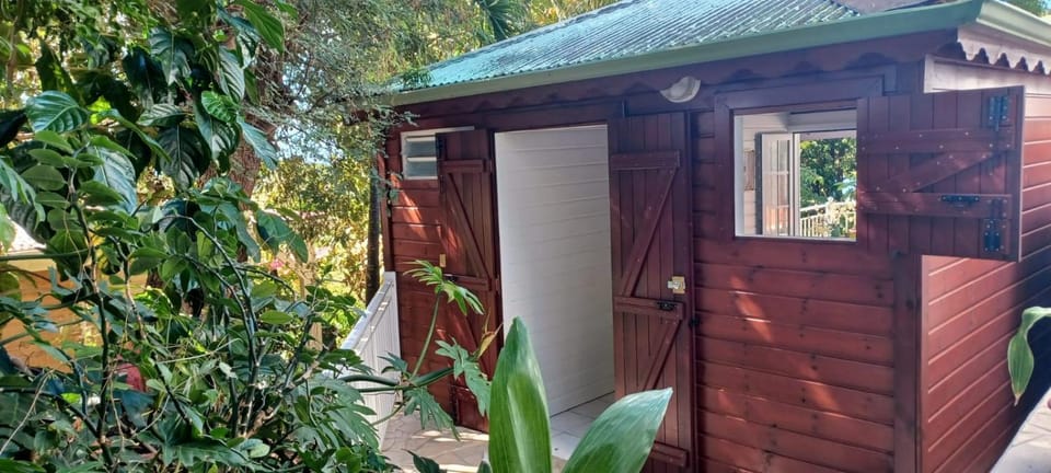 Gite Mamour - Charmant petit bungalow à découvrir House in Leeward Islands
