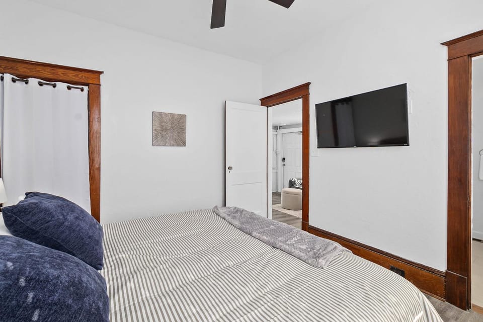 Old Mission Guest Suite - Charming Apartment, 15 Min Walk to Downtown! Apartment in Saint Augustine