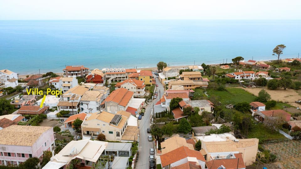 Property building, Neighbourhood, Other, Beach