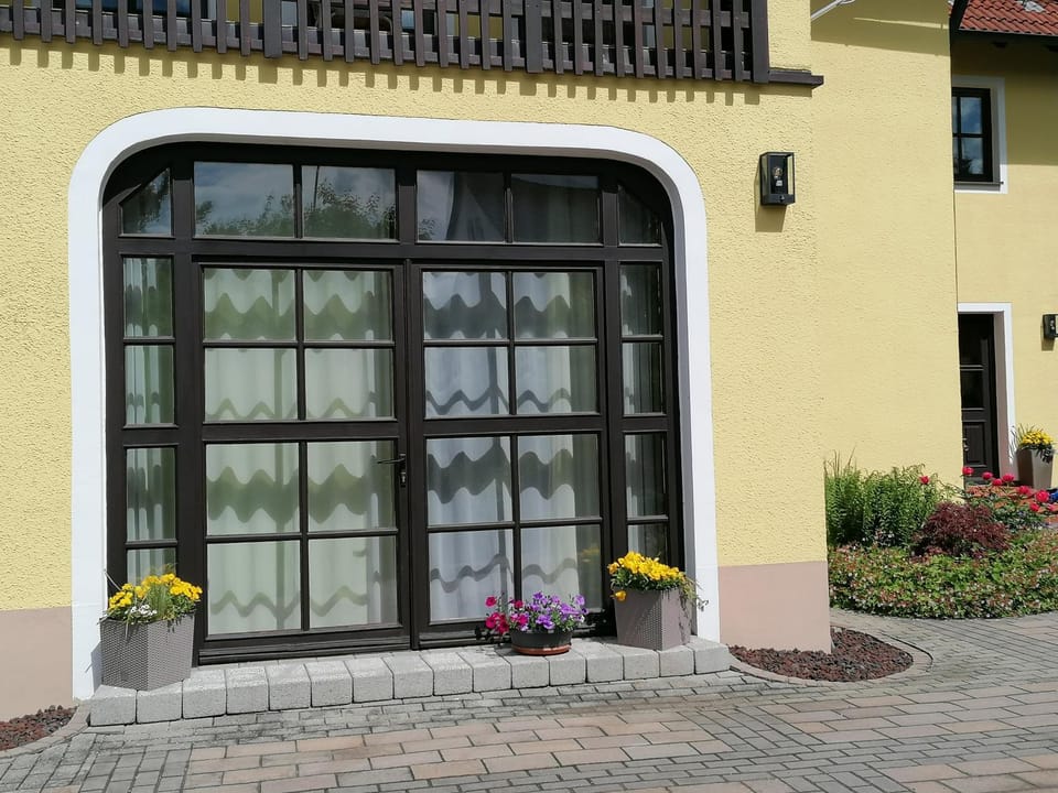 Property building, Spring