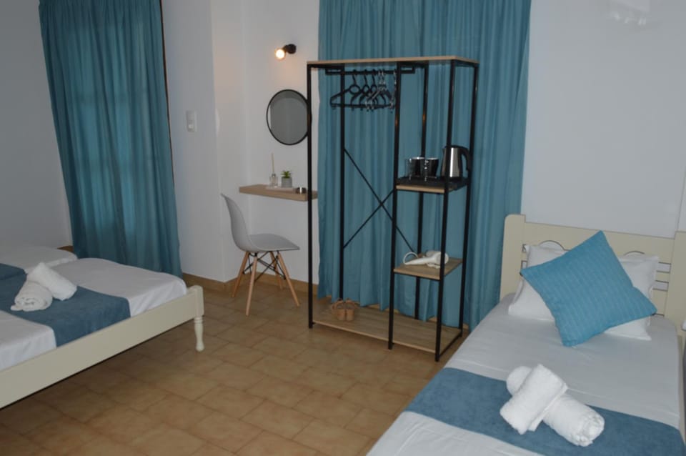 Bed, Bedroom, wardrobe
