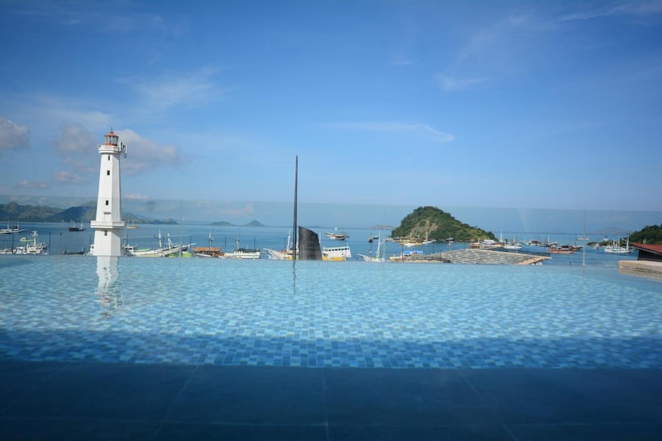 Pool view, Swimming pool