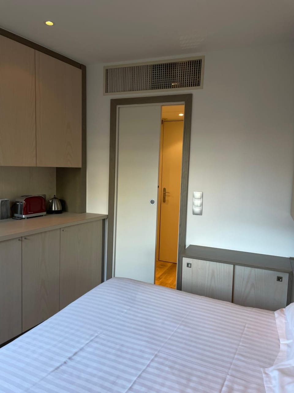 Chambre idéalement située à 50m de la Croisette Apartment in Cannes