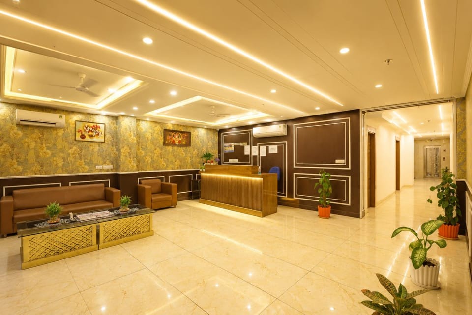 TV and multimedia, Seating area, air conditioner