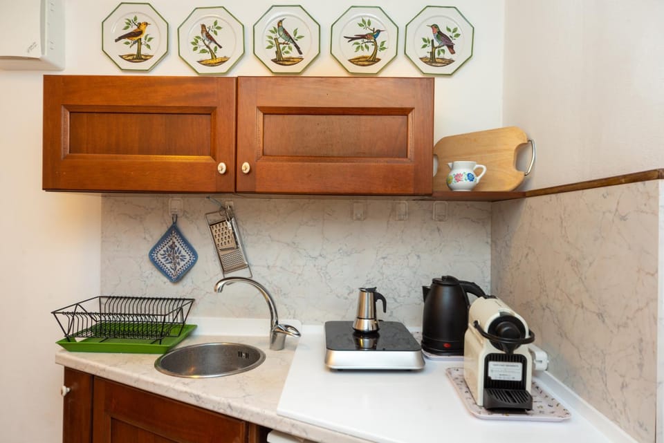 Coffee/tea facilities, Kitchen or kitchenette