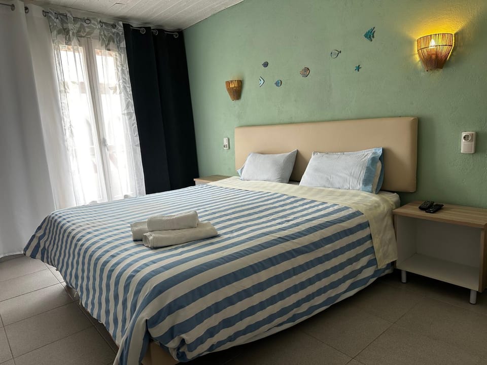 P&R hostals Maria Rosa Bed and Breakfast in Tossa de Mar
