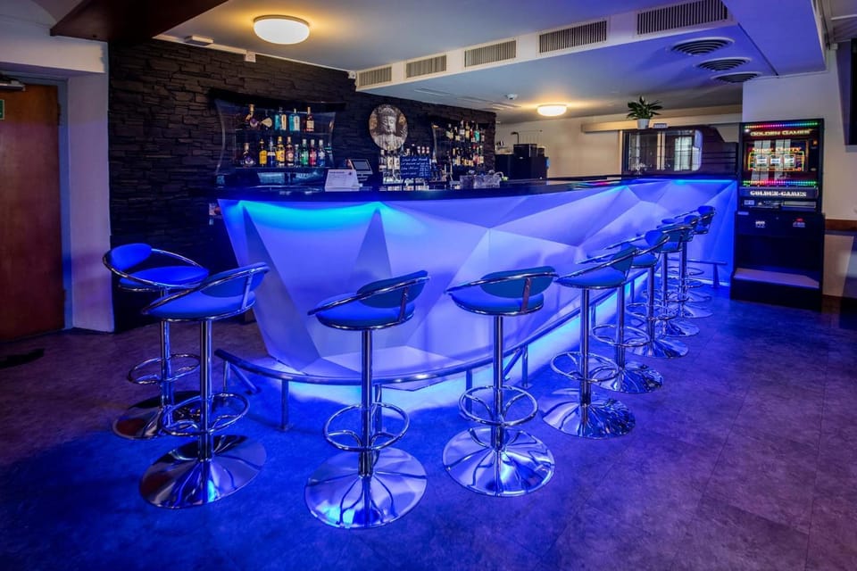 Lounge or bar
