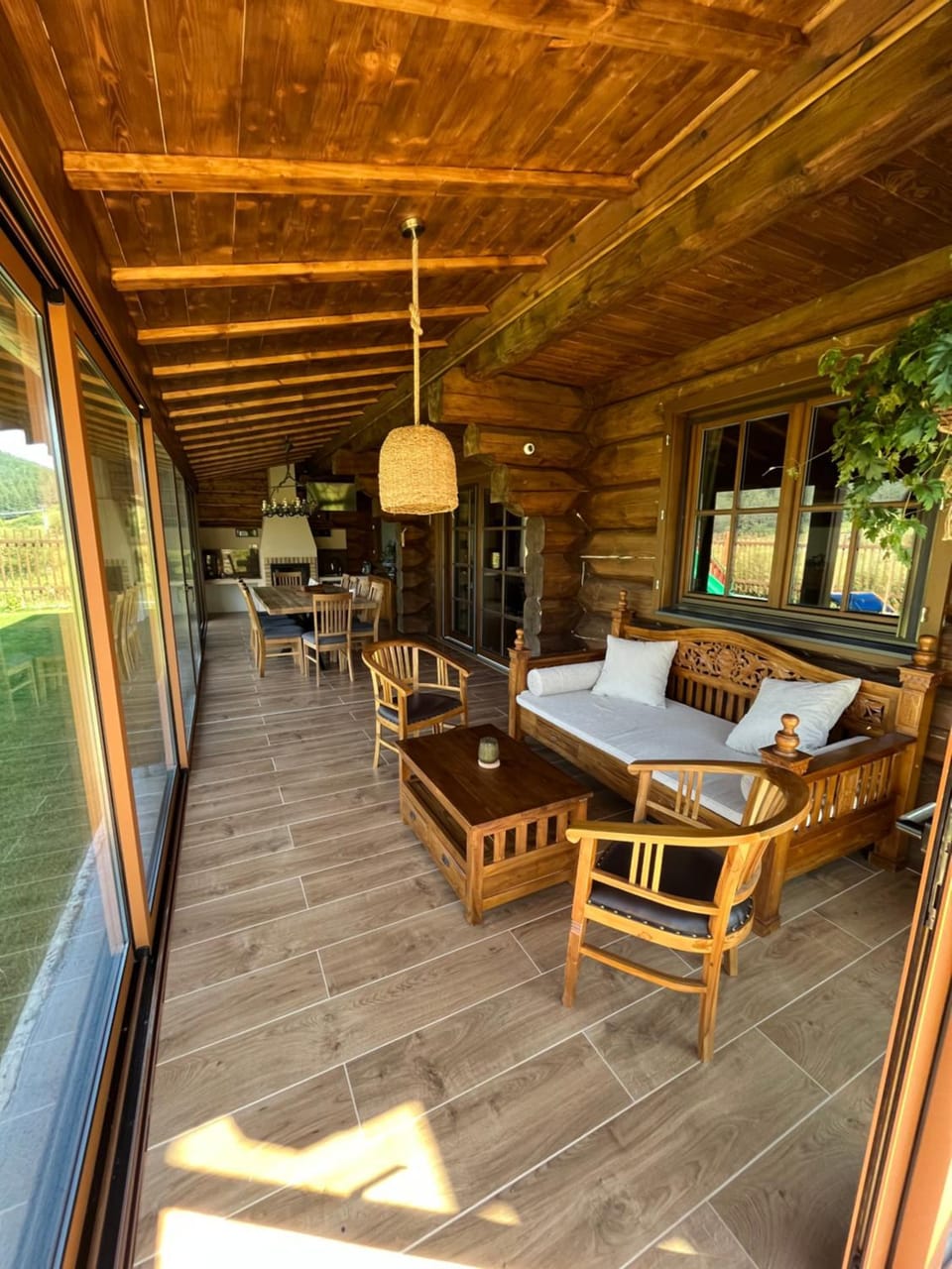 Cabin House Čičmany- Relaxačné zariadenie s ubytovaním Cabin in Slovakia