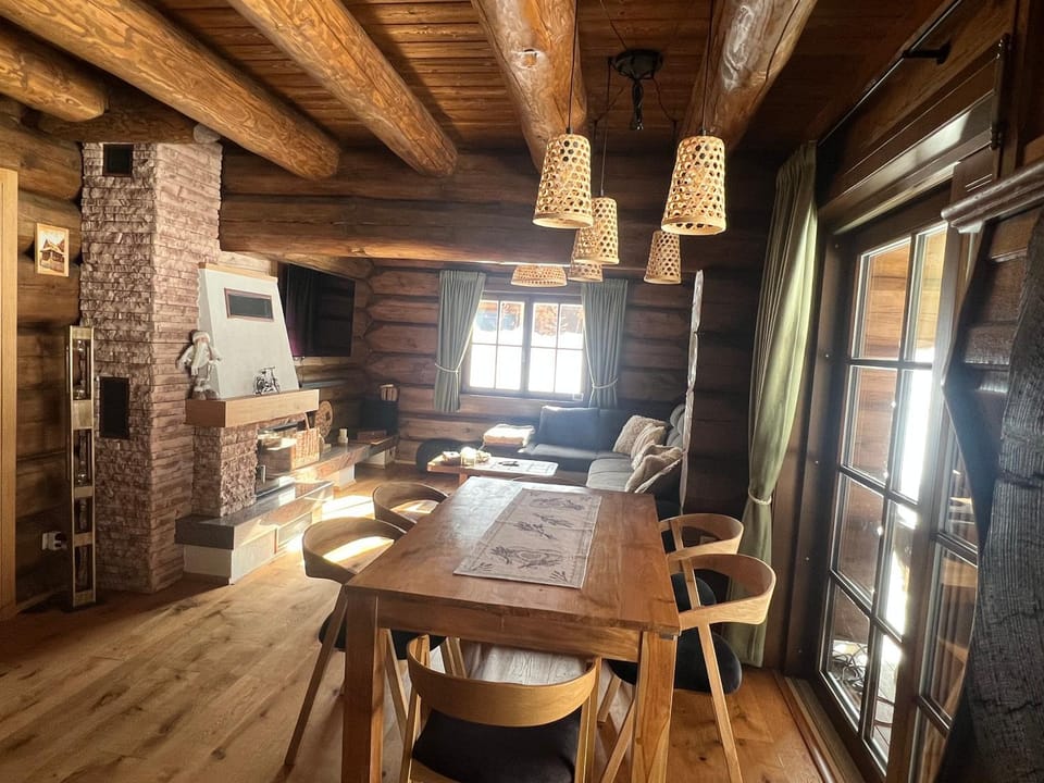 Cabin House Čičmany- Relaxačné zariadenie s ubytovaním Cabin in Slovakia