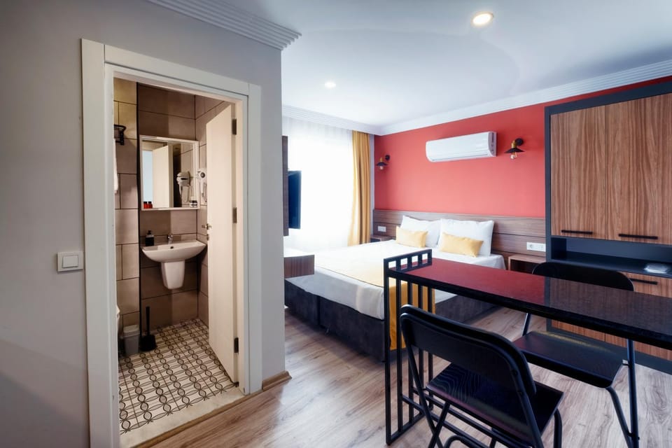 Bed, Bathroom, wardrobe