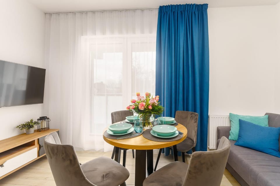 Communal lounge/ TV room, Living room, Seating area