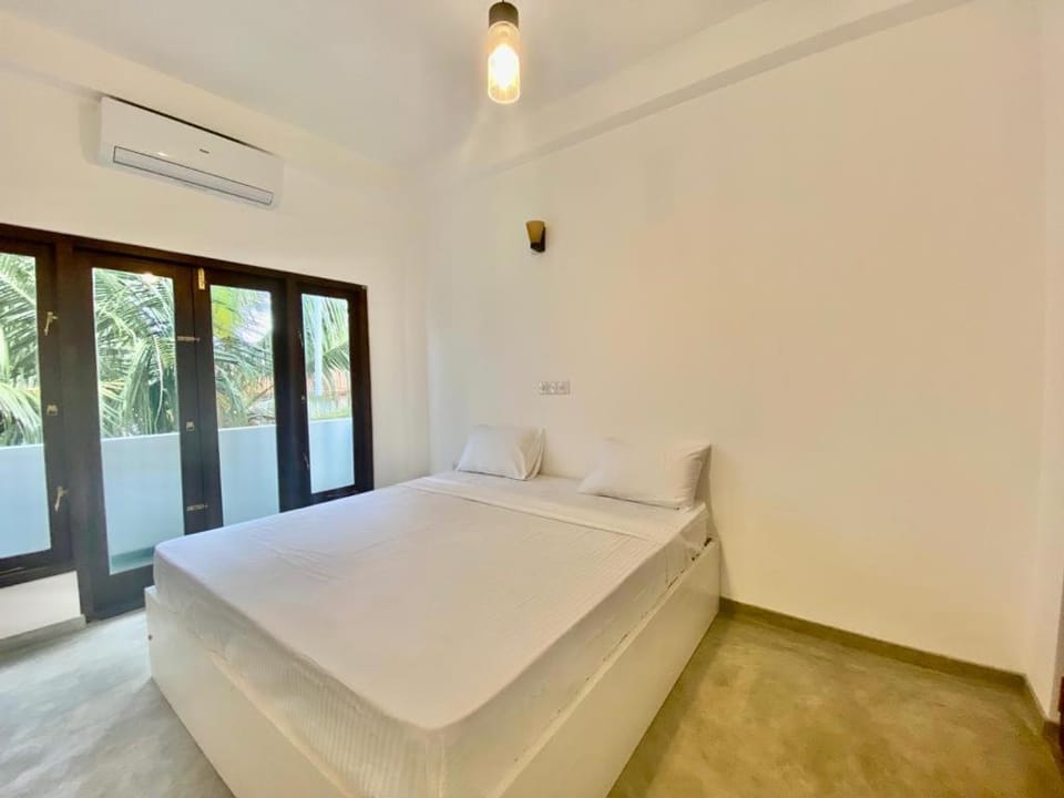 Bed, Bedroom, air conditioner