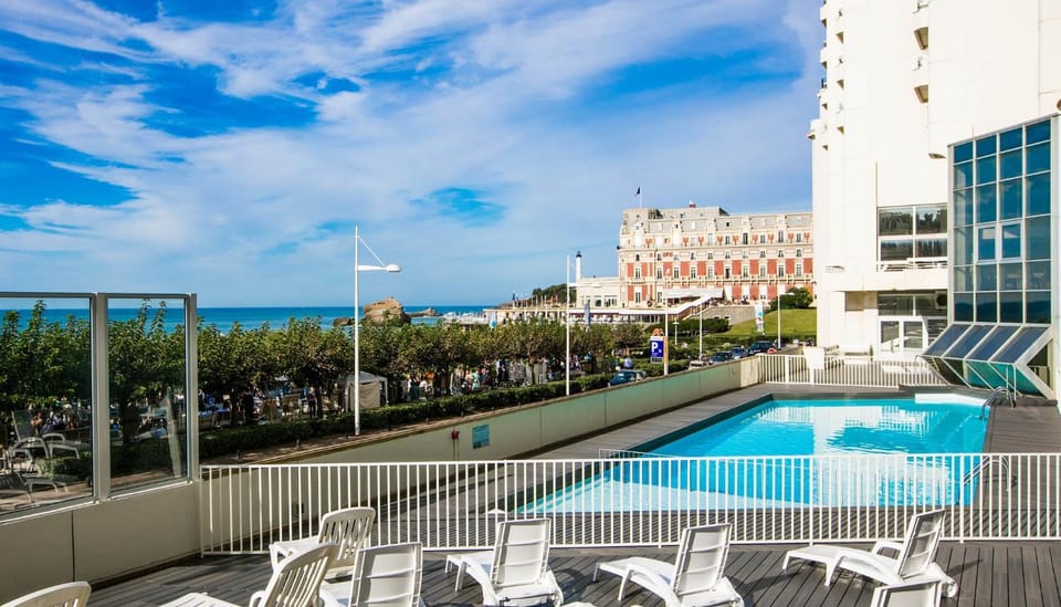 Pool view, Swimming pool, Swimming pool